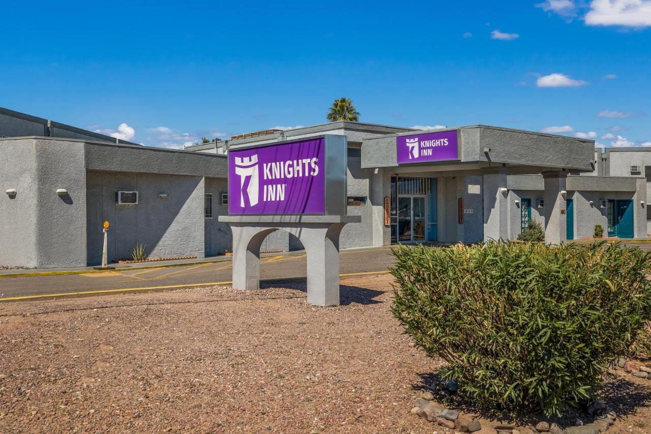 Knights Inn Tucson D.M.A.F Area Εξωτερικό φωτογραφία