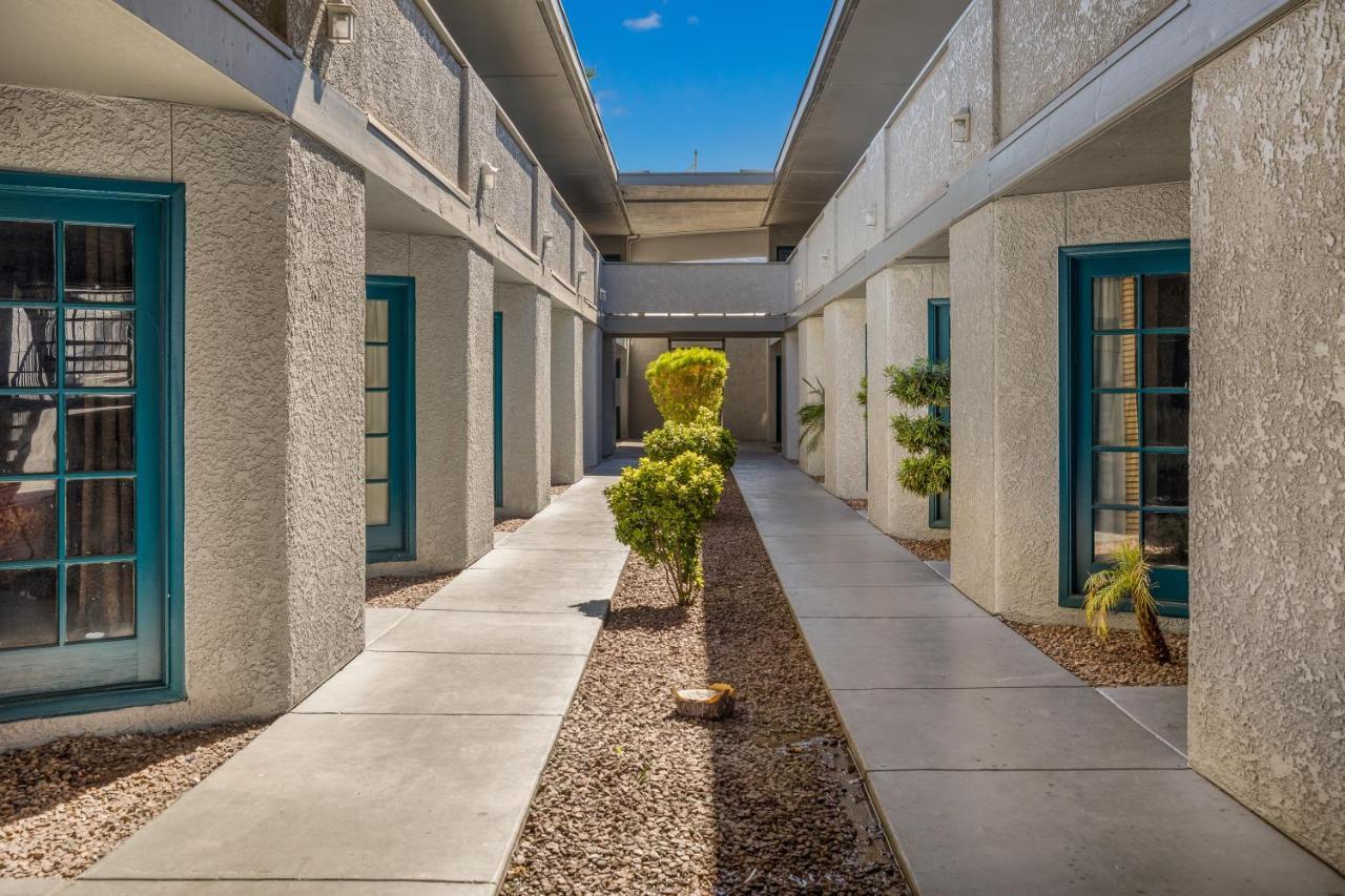Knights Inn Tucson D.M.A.F Area Εξωτερικό φωτογραφία