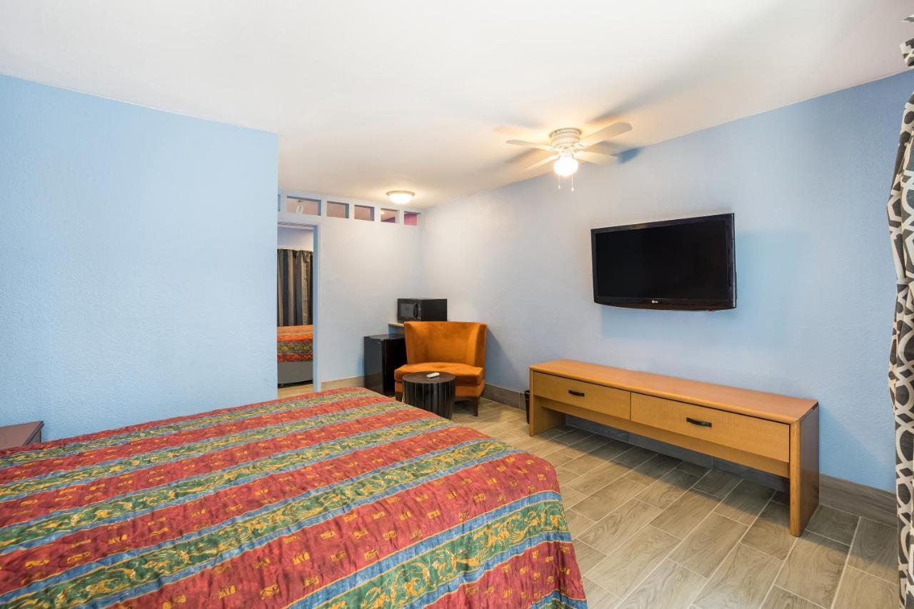 Knights Inn Tucson D.M.A.F Area Εξωτερικό φωτογραφία
