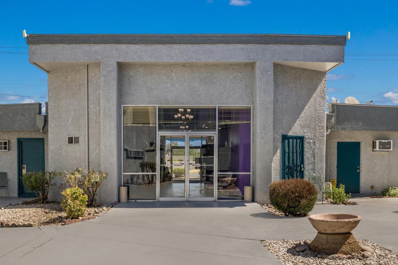 Knights Inn Tucson D.M.A.F Area Εξωτερικό φωτογραφία