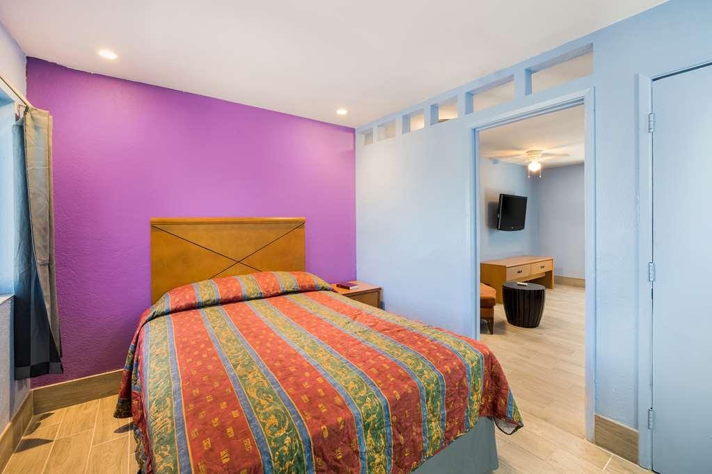 Knights Inn Tucson D.M.A.F Area Δωμάτιο φωτογραφία